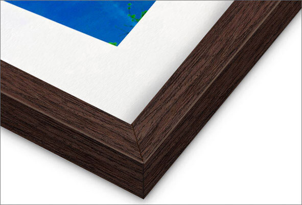 Lumaprints finish sample for 0.875w x 1.125h Espresso Frame