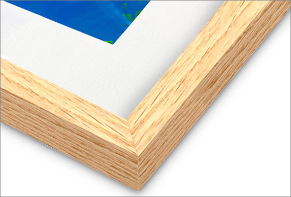 Lumaprints finish sample for 1.25w x 0.875h Oak Frame